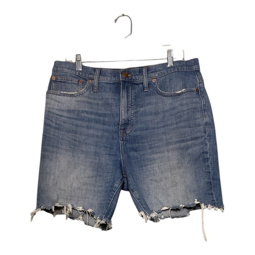 Women’s Madewell high rise mid length denim shorts, size tag missing
